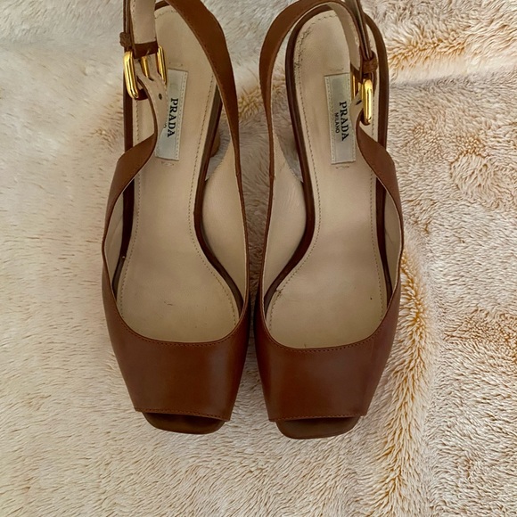 Authentic PRADA SLING BACK RUST COLOR - Picture 8 of 11